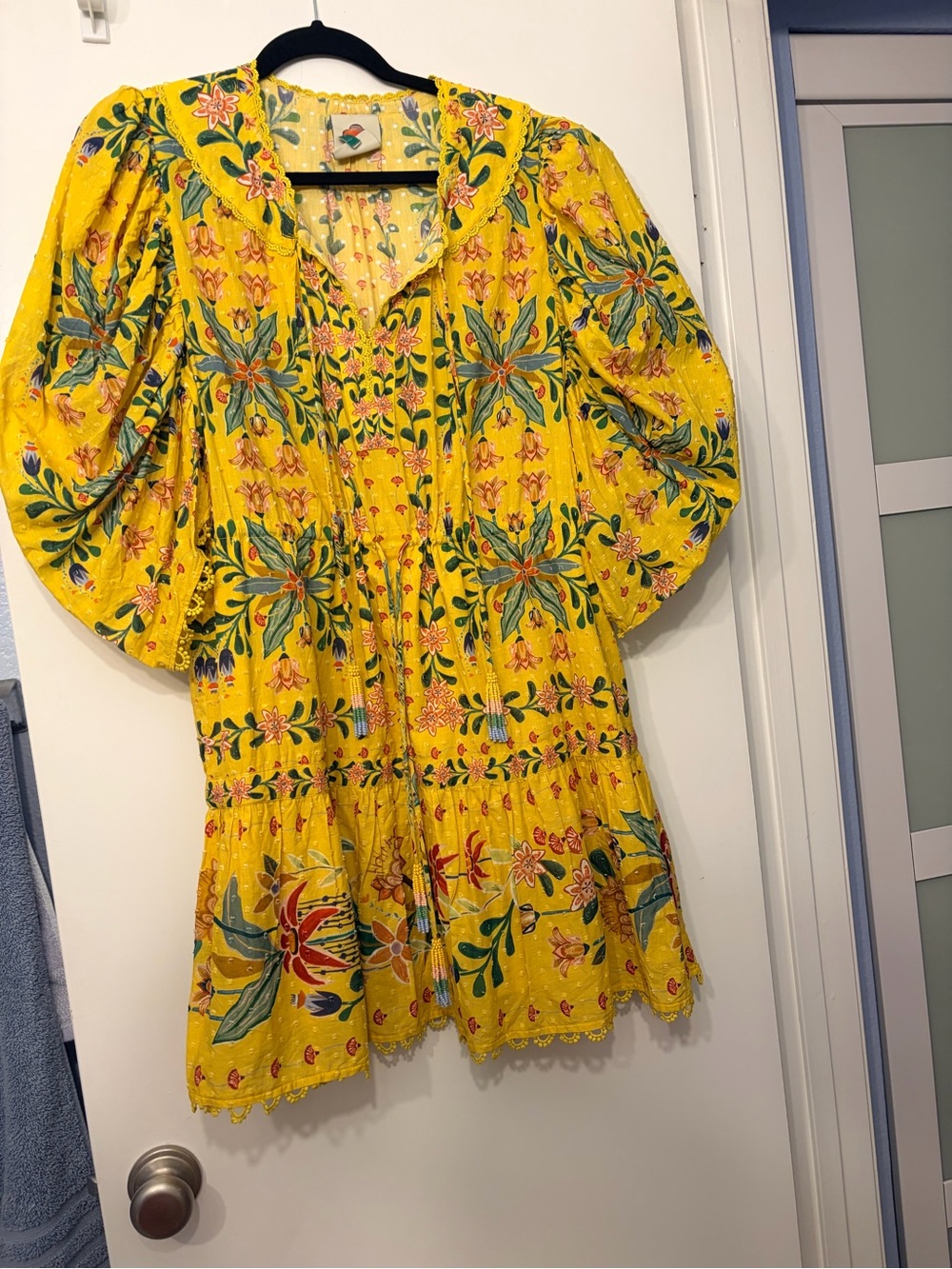NWOT FARM Rio Yellow Floral Puff-Sleeve Dress